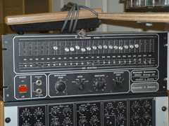Moog Multiple Resonance Filter Array